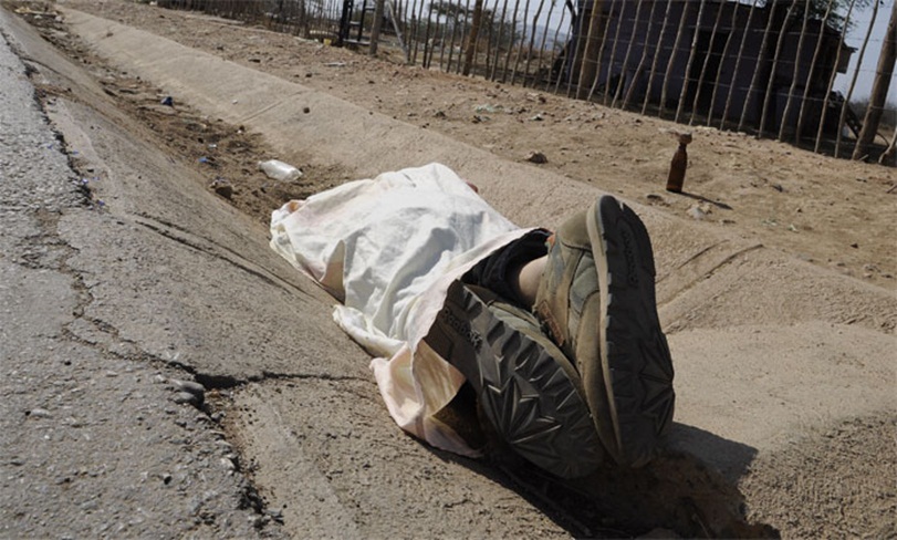 HOMBRE ASESINADO EN VIA A CARCEL DE URIBANA 17/02/2016 FOTO ANGEL ZAMBRANO